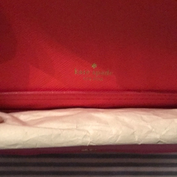 NWT Kate Spade Pink Scalloped Crossbody Purse - Picture 6 of 6